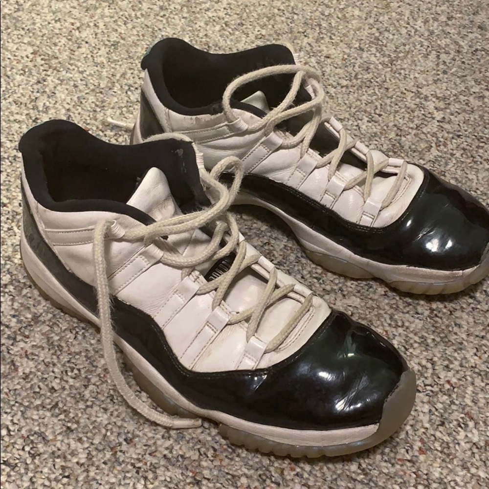 Jordan 11 Low ‘Emerald’